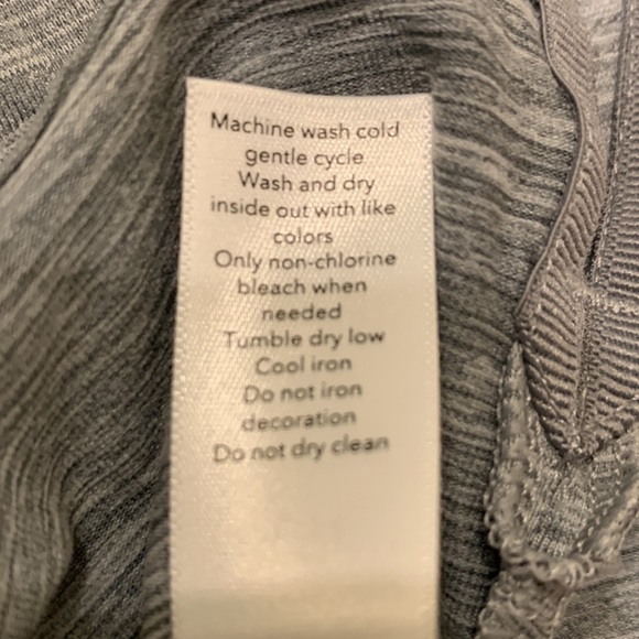 Athleta Girl shirt. Girls size 14. - Picture 7 of 7